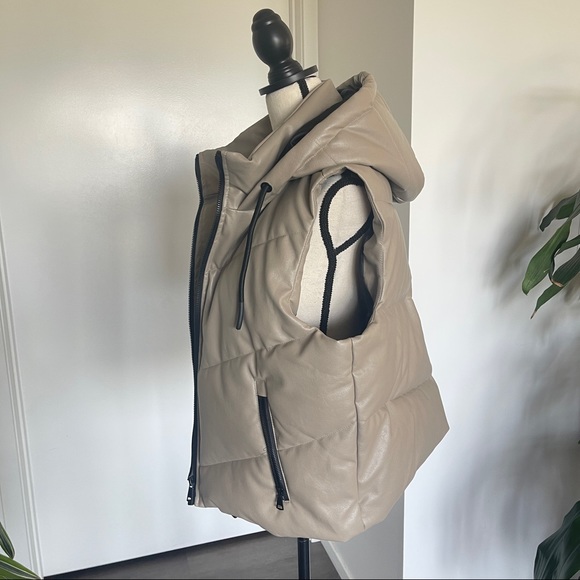 NEW women’s Leather oversized puffer leather vest hood SM / M - Picture 8 of 14